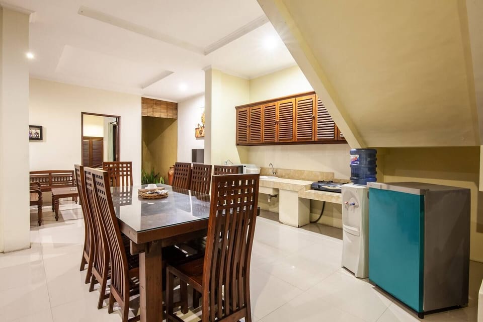 Villa, 4 Bedrooms | In-room dining