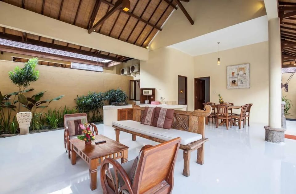 Villa, 4 Bedrooms | Living area | LED TV