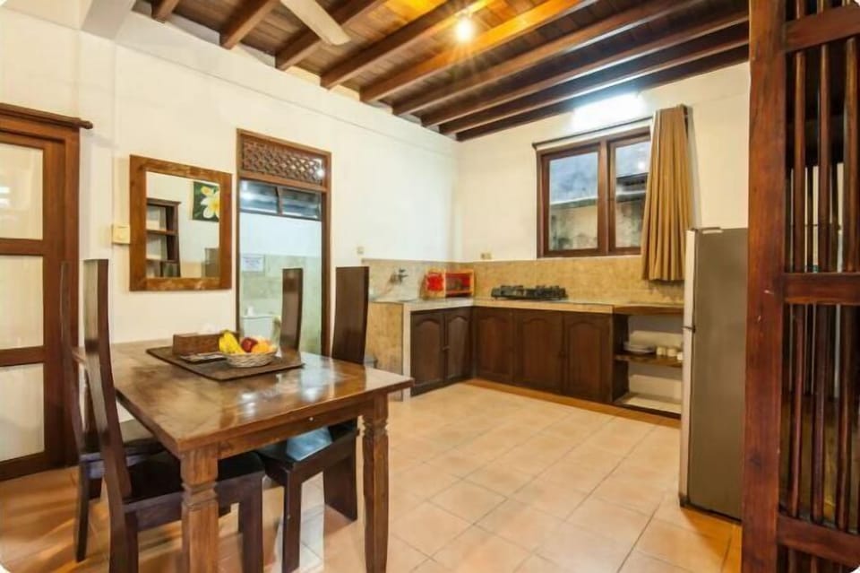 Villa, 2 Bedrooms, 2 Bathrooms | In-room dining