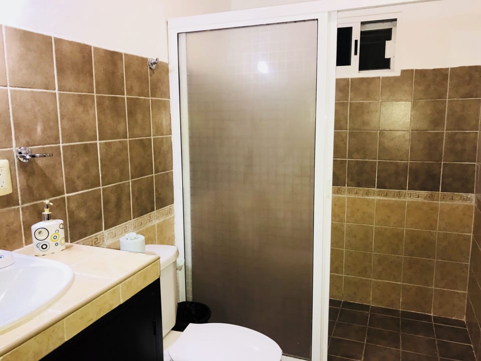 House, 1 Bedroom, Balcony, City View | Bathroom | Free toiletries, towels