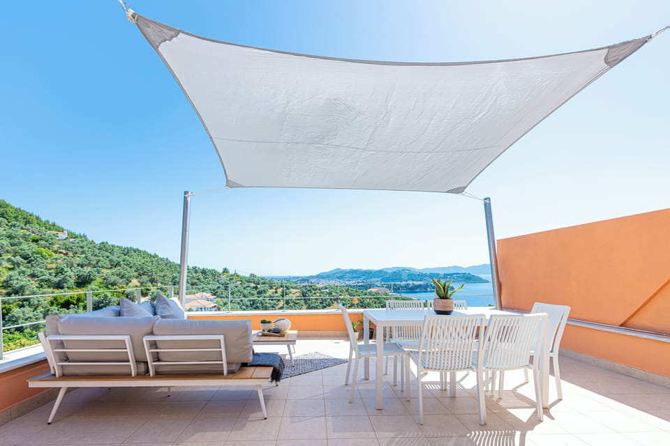 Villa, 2 Bedrooms, Smoking, Private Pool | Outdoor dining