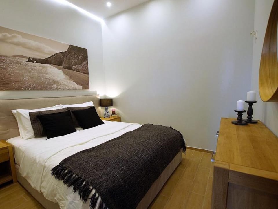 Villa, 3 Bedrooms, Smoking, Private Pool | 3 bedrooms, iron/ironing board, bed sheets