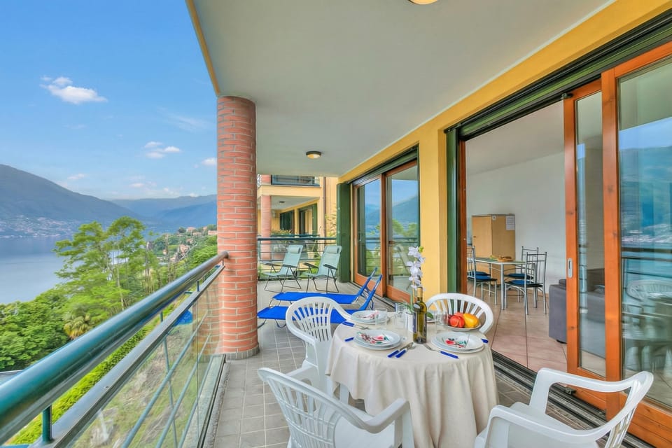 Family Apartment, 1 Bedroom, Microwave, Mountainside (Va Pensiero sul Lago: Lake Maggiore) | Outdoor dining