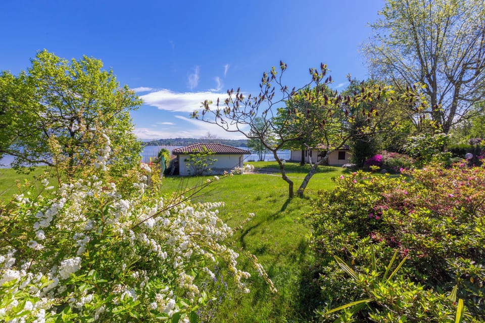 Family Villa, 3 Bedrooms, 2 Bathrooms, Lakeside (Villa Martine Au Bord Du Lac with) | Exterior