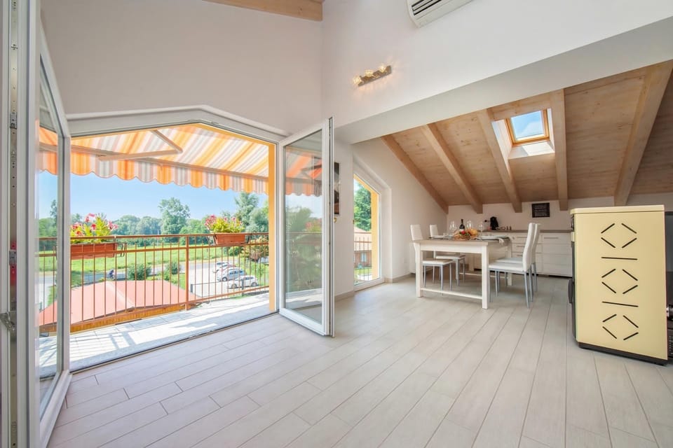 Family Apartment, 2 Bedrooms, Balcony, Lakeside (Silver Lake Apartment) | Interior
