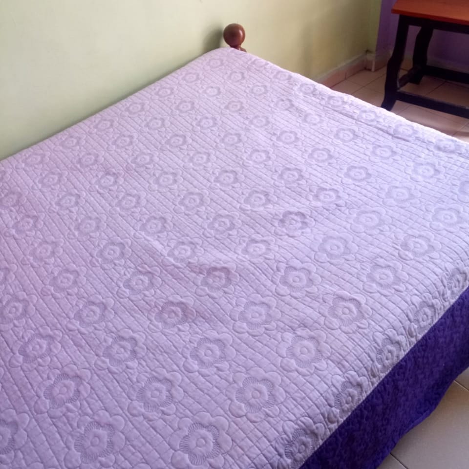 Single Room | Desk, free WiFi, bed sheets