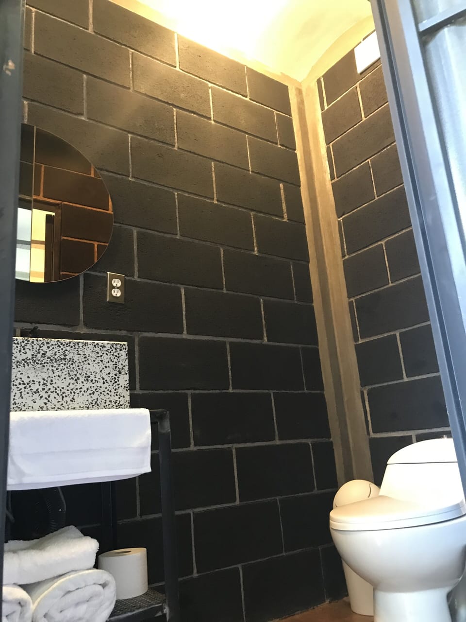 Design Room | Bathroom sink