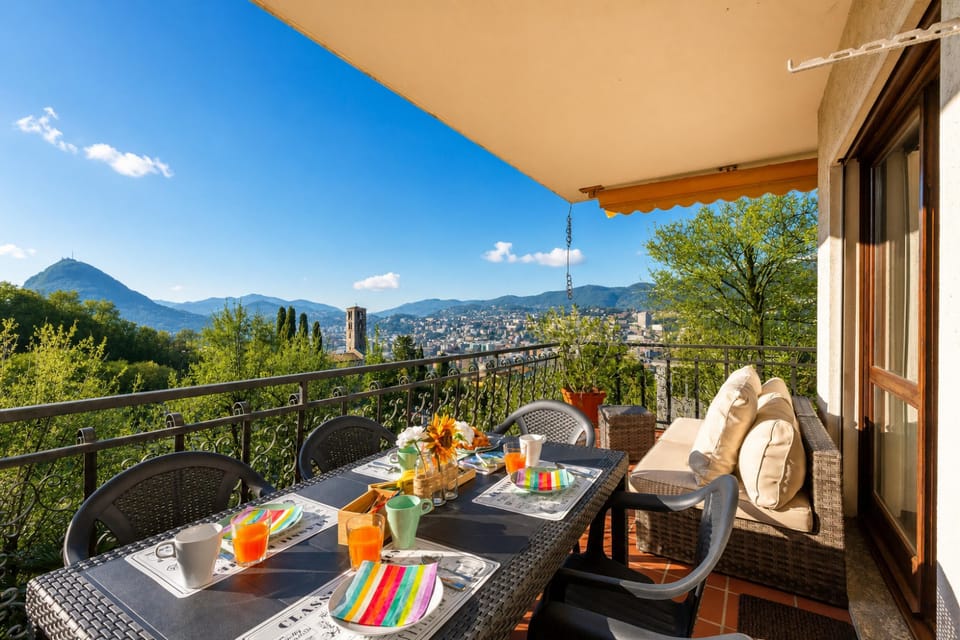 Family Apartment, 2 Bedrooms, 2 Bathrooms, Mountainside (Chiara's Home) | Outdoor dining