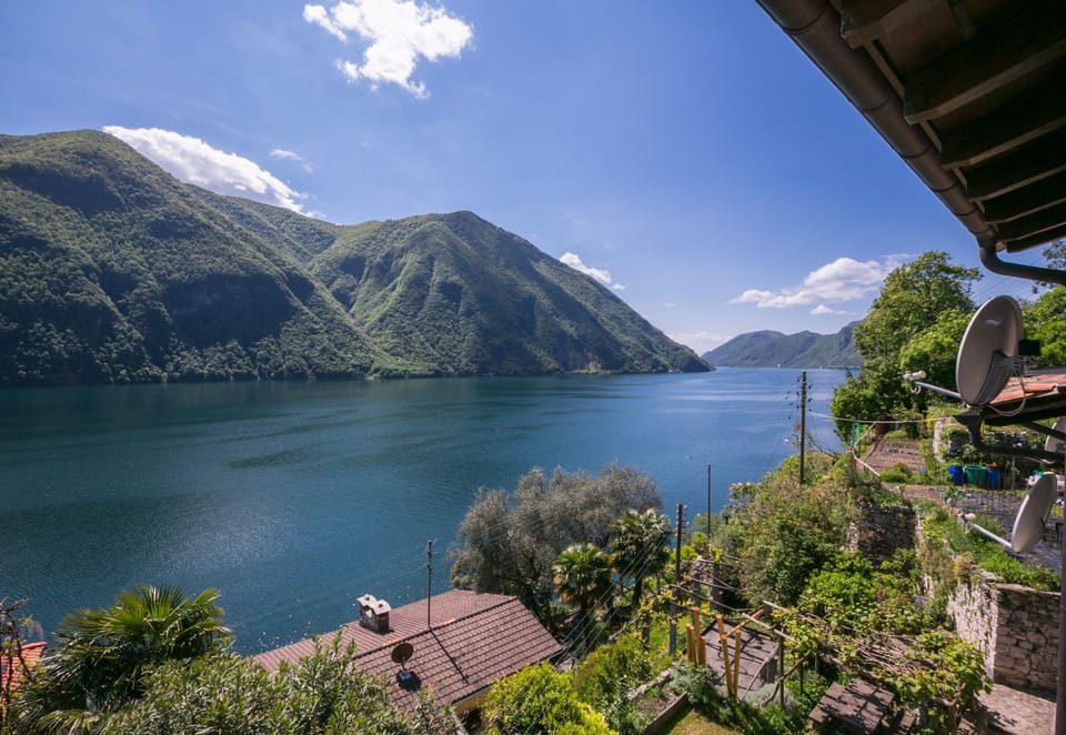 Family Apartment, 2 Bedrooms, 2 Bathrooms (Magic Gandria) | Lake