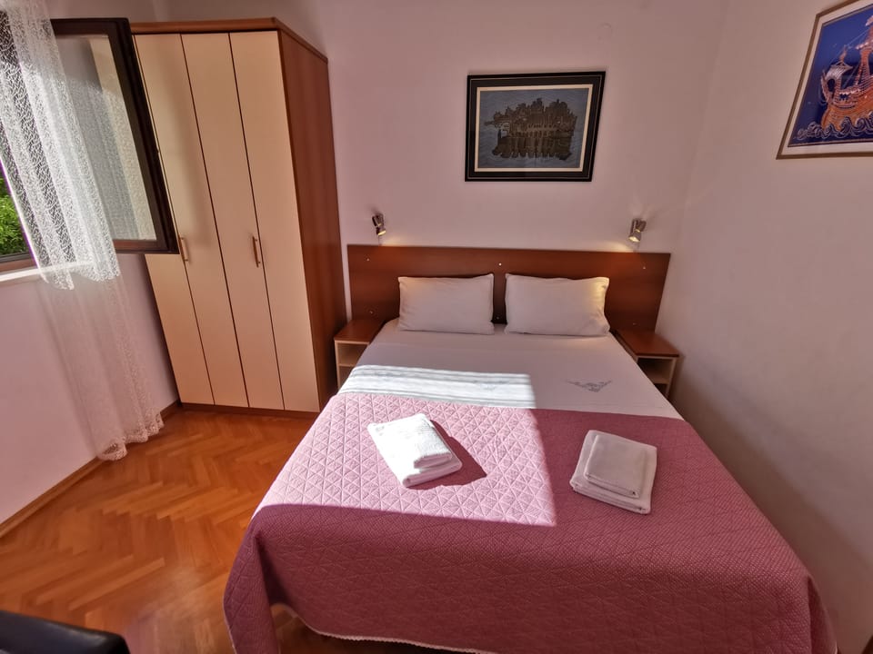 Standard Apartment, 1 Bedroom, Terrace | 1 bedroom, soundproofing, iron/ironing board, free WiFi