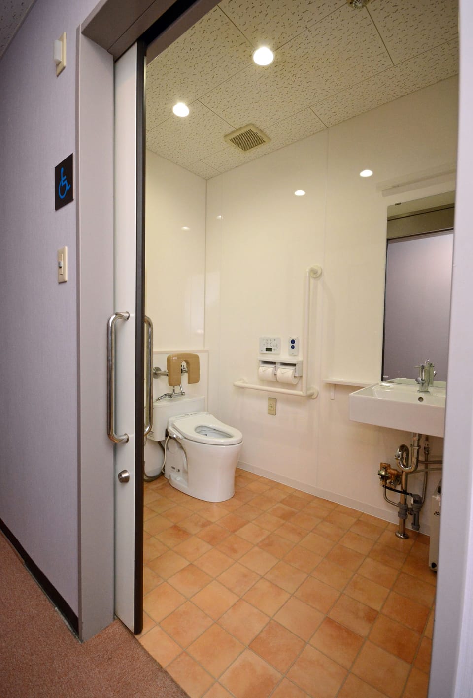 Classic Quadruple Room, 2 Bedrooms, Accessible | Room amenity