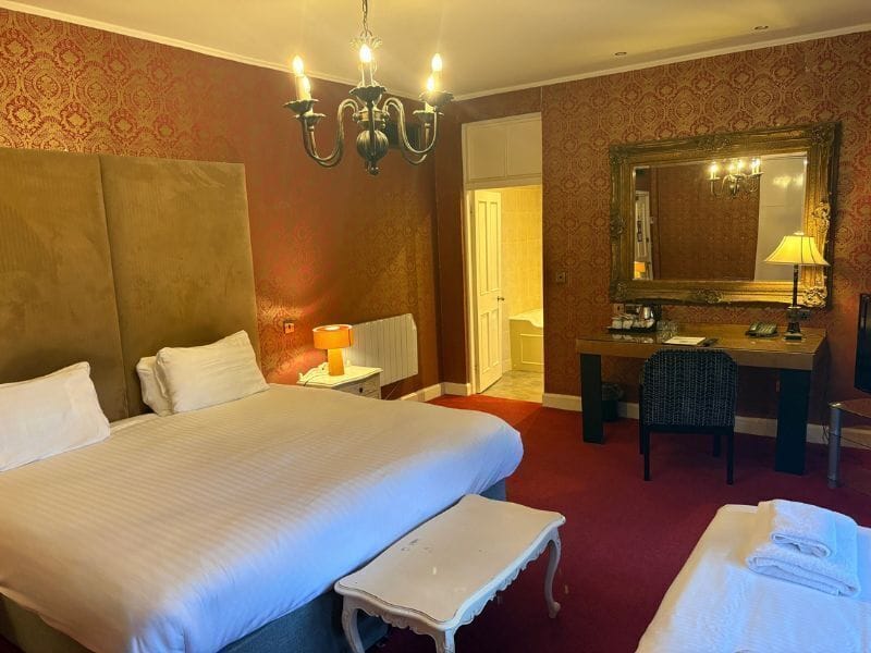Family Room, 1 Double or 2 Twin Beds | Premium bedding, in-room safe, desk, iron/ironing board