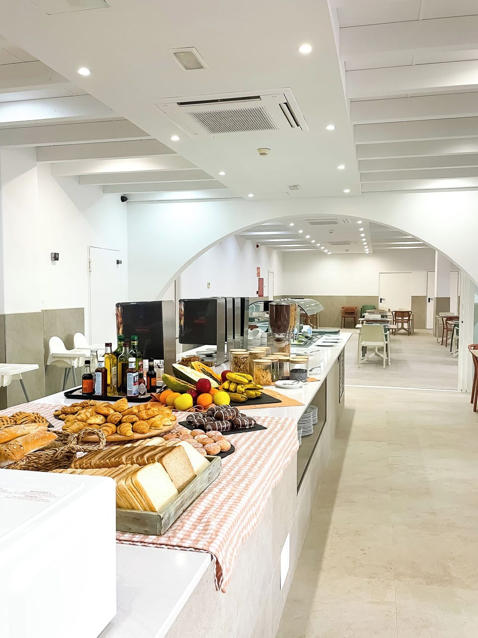 Daily buffet breakfast for a fee