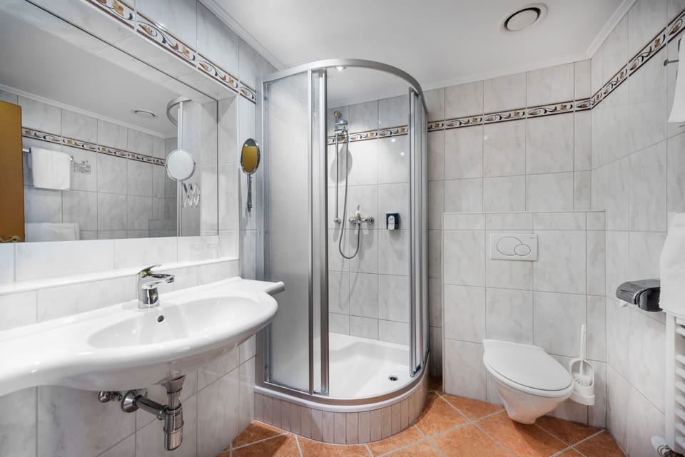 Comfort Double Room, Balcony, Mountain View | Bathroom | Hair dryer, bathrobes, slippers, towels
