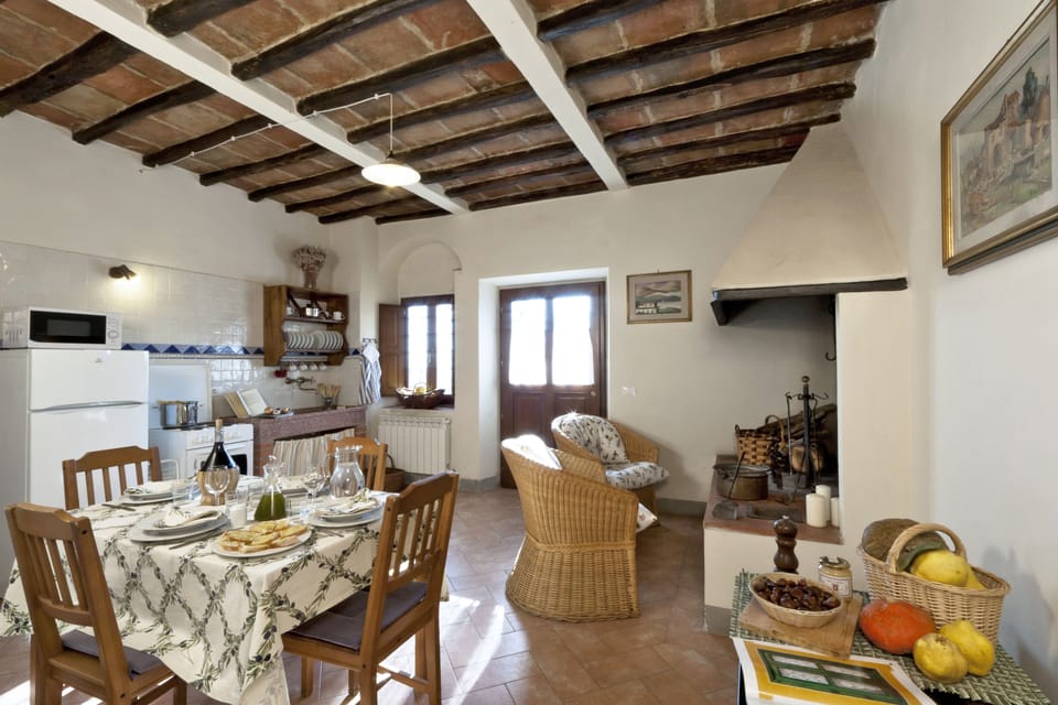 Apartment, 1 Bedroom (Marietta) | Living area | Flat-screen TV