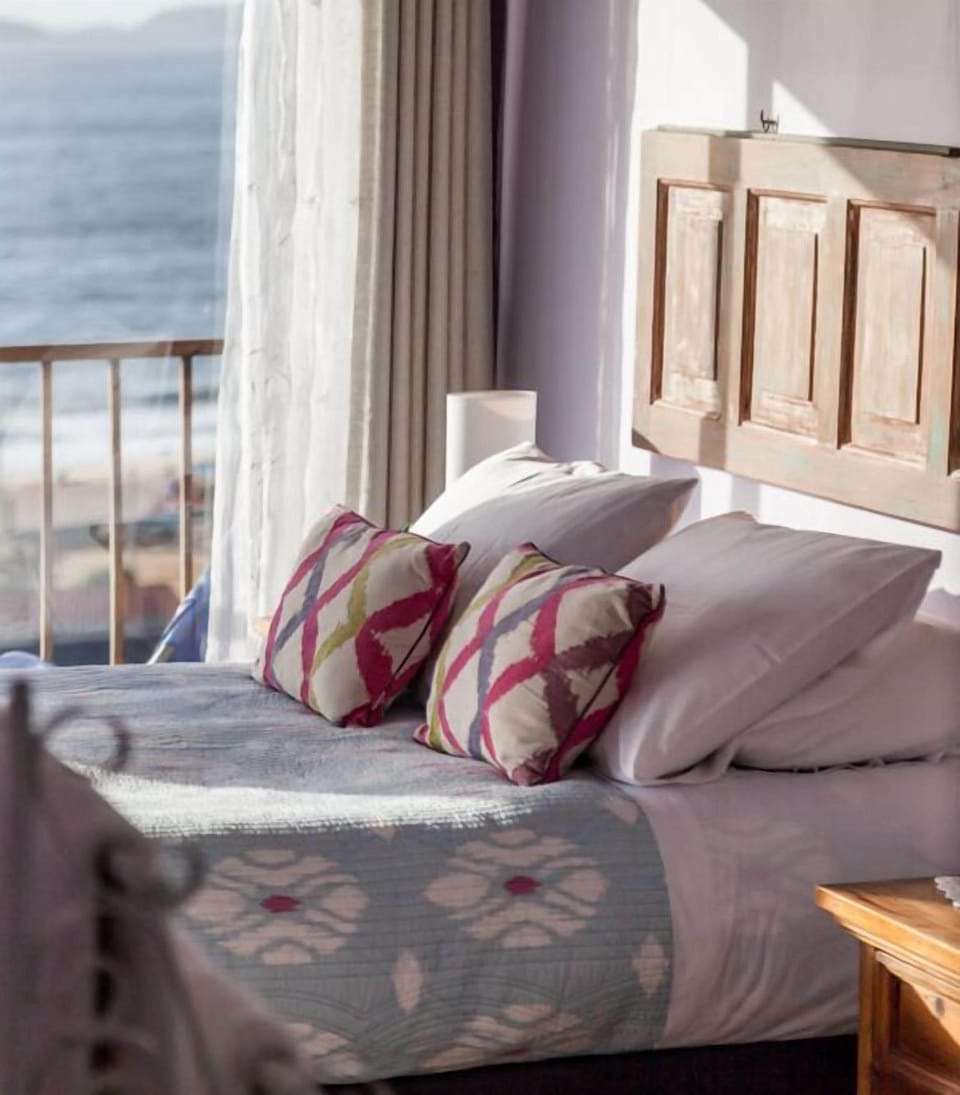 Superior Room, 1 King Bed, Beach View, Corner | Premium bedding, individually decorated, individually furnished, desk