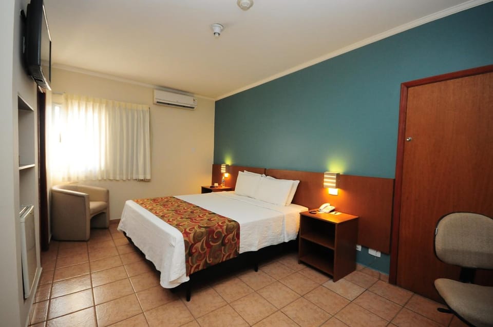 Minibar, in-room safe, desk, soundproofing