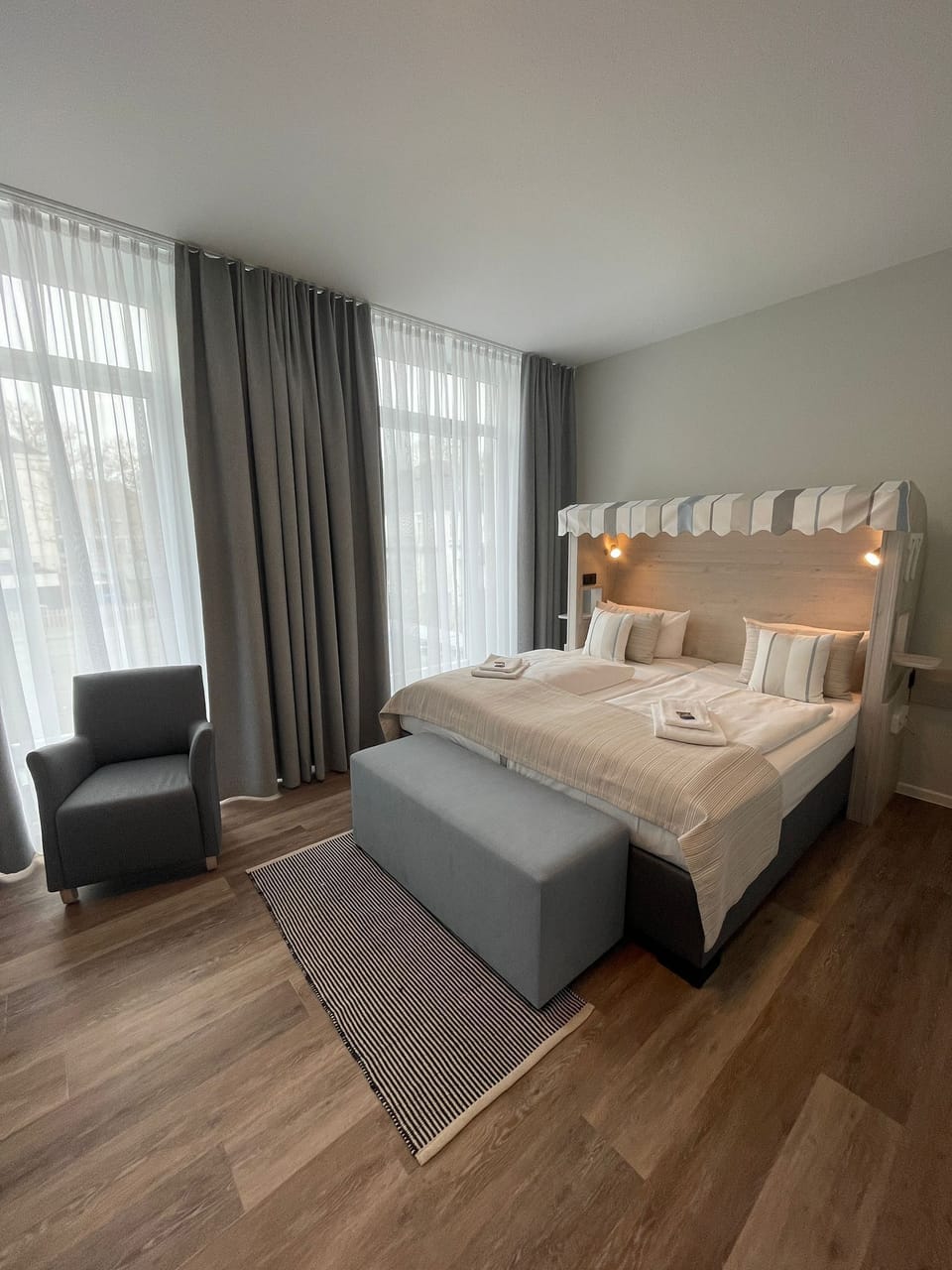 Superior Double Room | Minibar, in-room safe, desk, laptop workspace