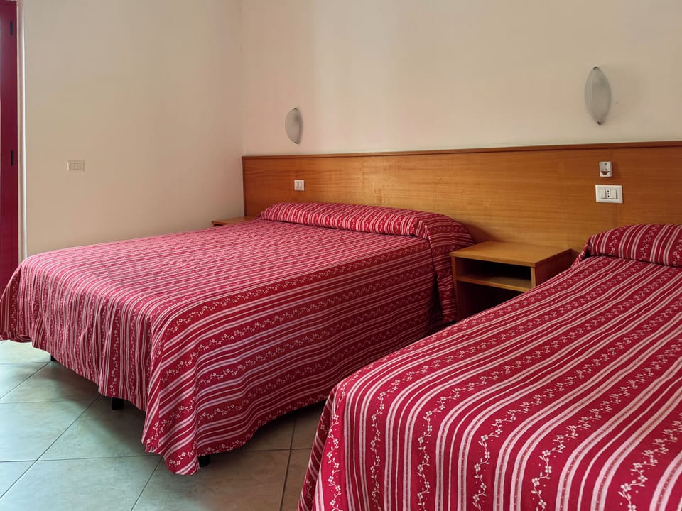 Family Room | Desk, soundproofing, rollaway beds (surcharge), WiFi (free)