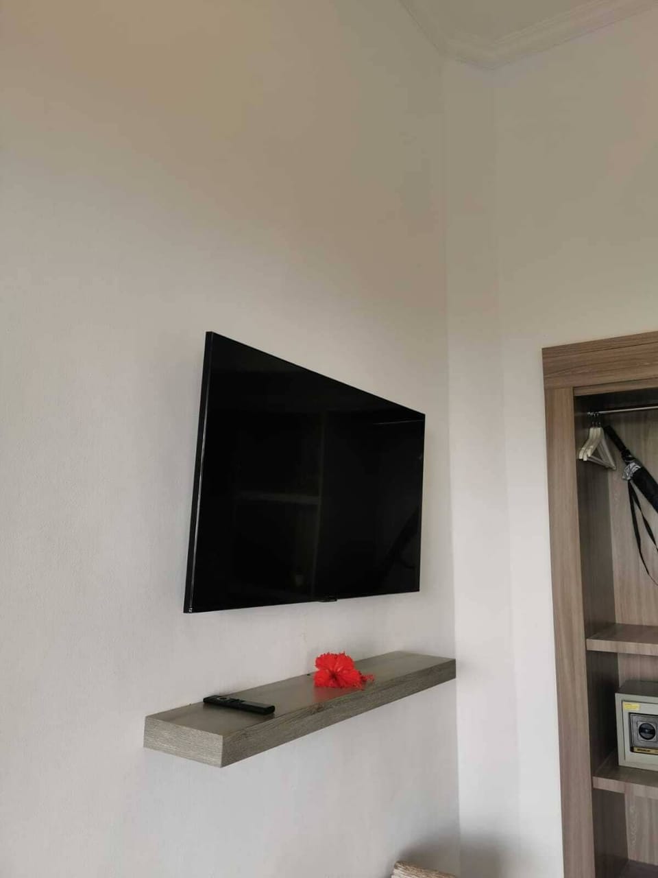 Standard Double or Twin Room, Sea View | 1 bedroom, premium bedding, minibar, in-room safe