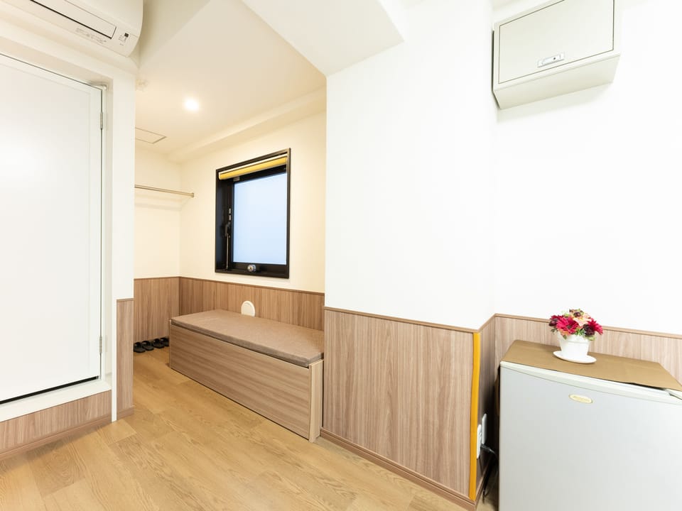 Deluxe Twin Room, Non Smoking | Down comforters, blackout drapes, free WiFi, bed sheets