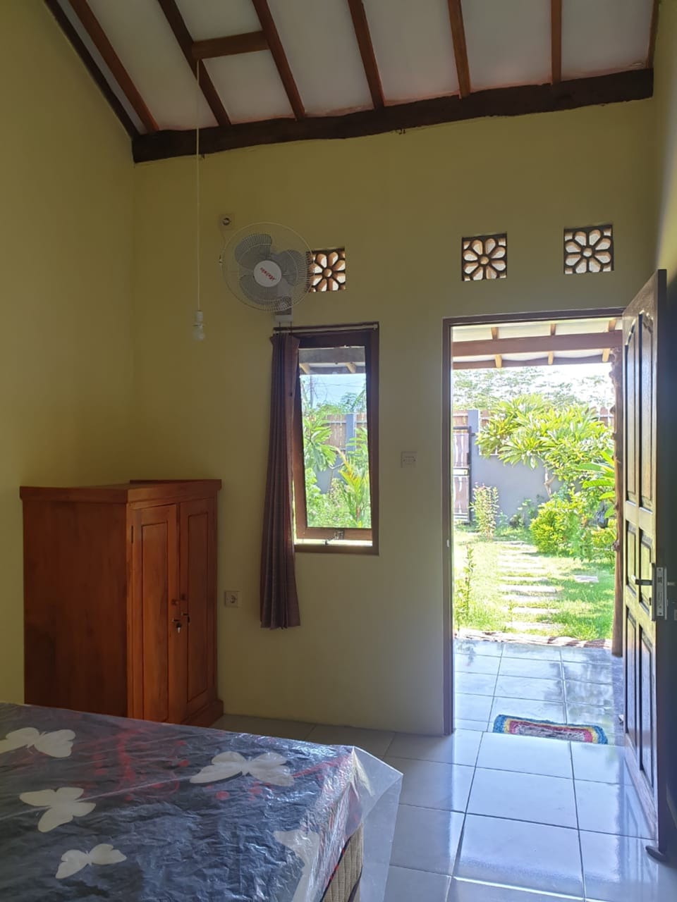 Standard Room | Free WiFi