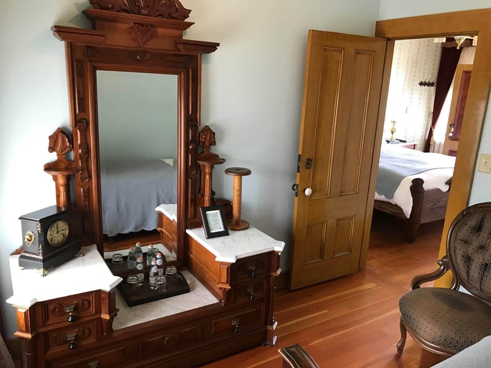 Iron/ironing board, free rollaway beds, free WiFi, bed sheets