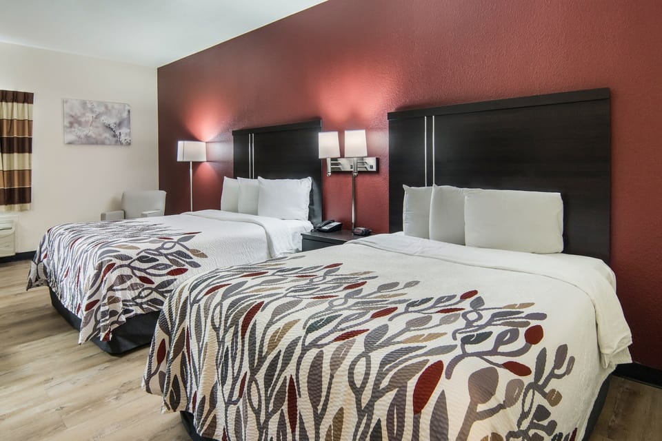 Deluxe Room, 2 Double Beds (Smoke Free) | Iron/ironing board, free cribs/infant beds, rollaway beds, free WiFi