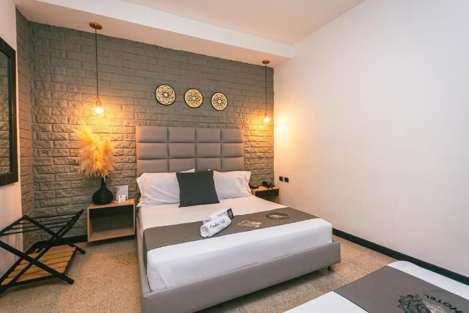 Superior Double Room | Minibar, individually decorated, free WiFi, bed sheets