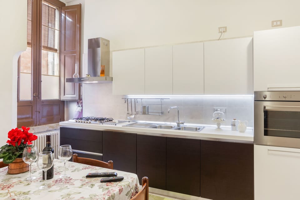 Apartment, 2 Bedrooms | Private kitchen | Full-size fridge, microwave, oven, stovetop