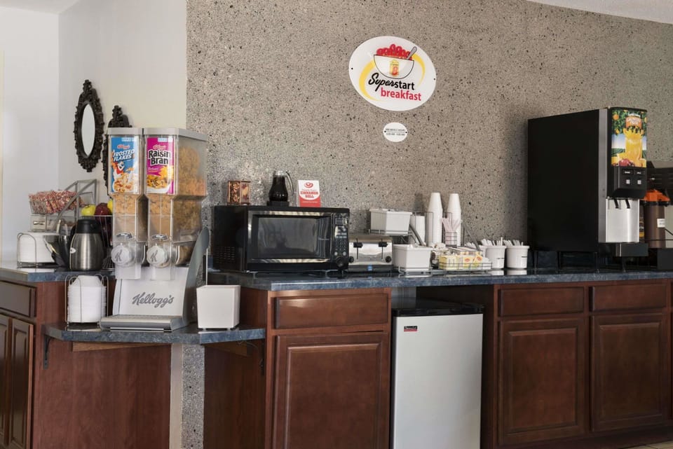 Free daily on-the-go breakfast