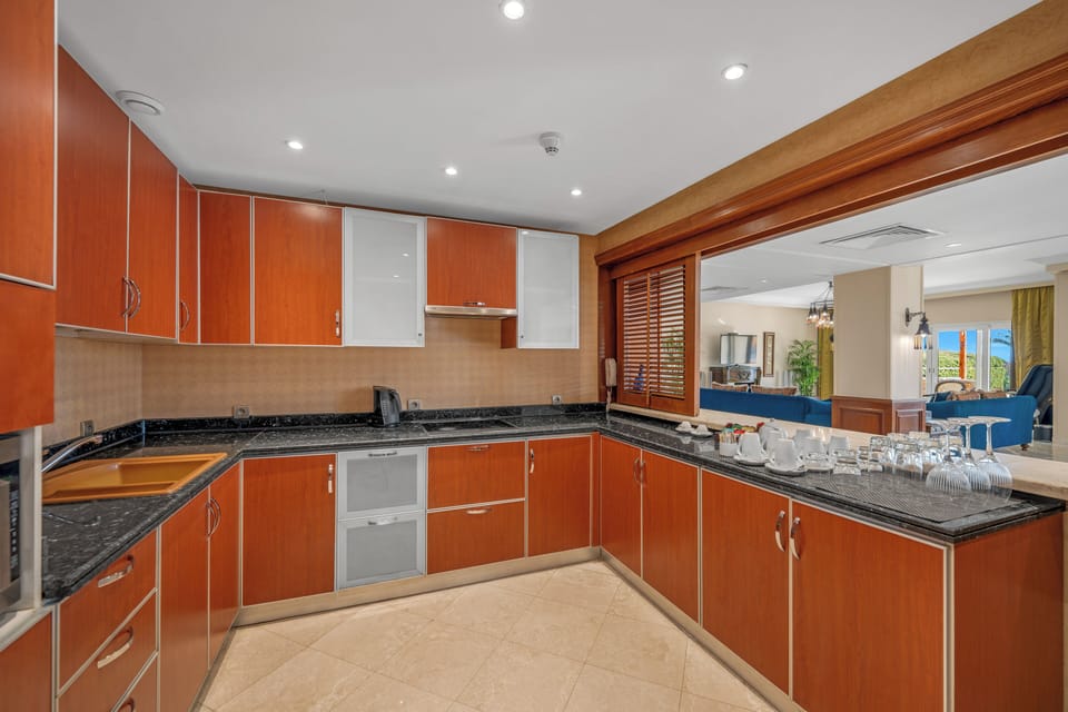 Superior Room, Multiple Beds, Sea View (Nazli Villa) | Private kitchen | Coffee/tea maker