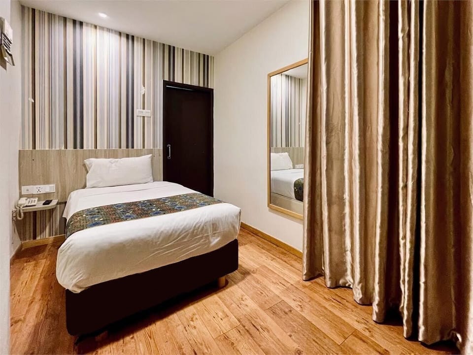 Single Room | Rollaway beds, free WiFi