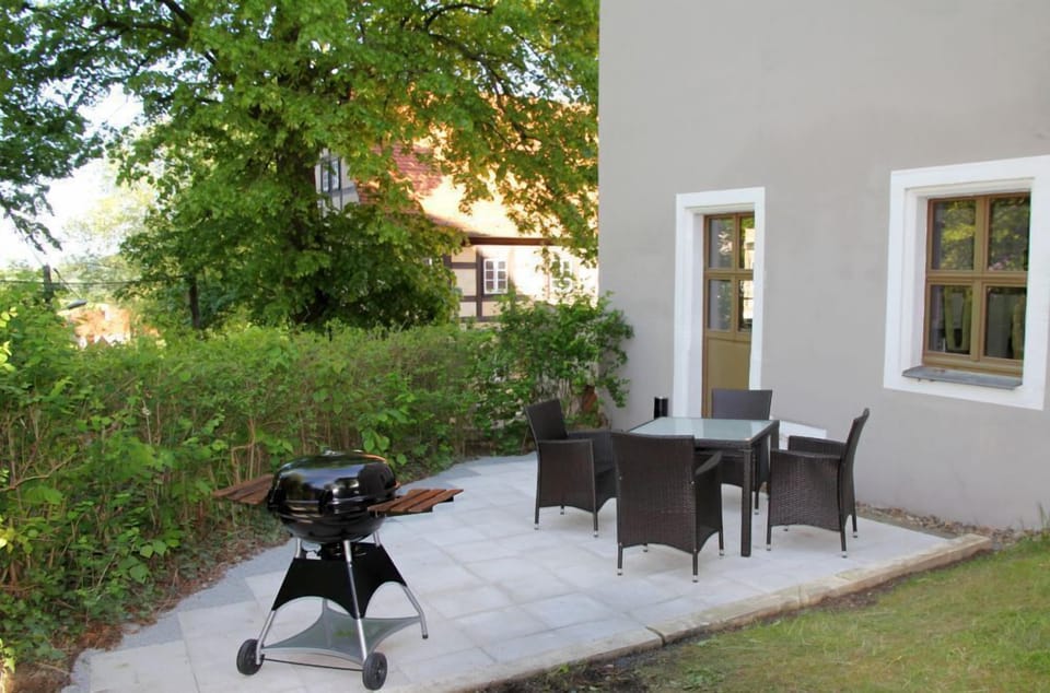 Apartment, Private Bathroom, Garden View (Fewo Pfarrhaus Maxen) | Exterior