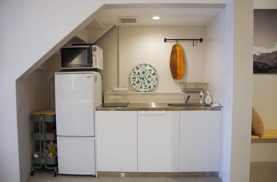 Shared fridge, microwave