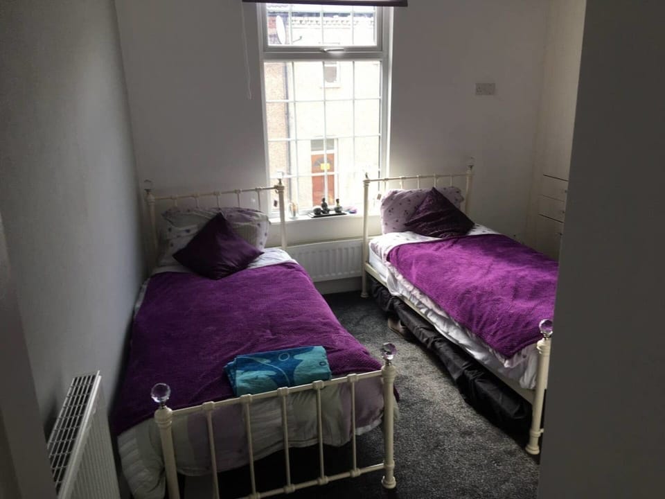 House | 2 bedrooms, iron/ironing board, free WiFi, bed sheets