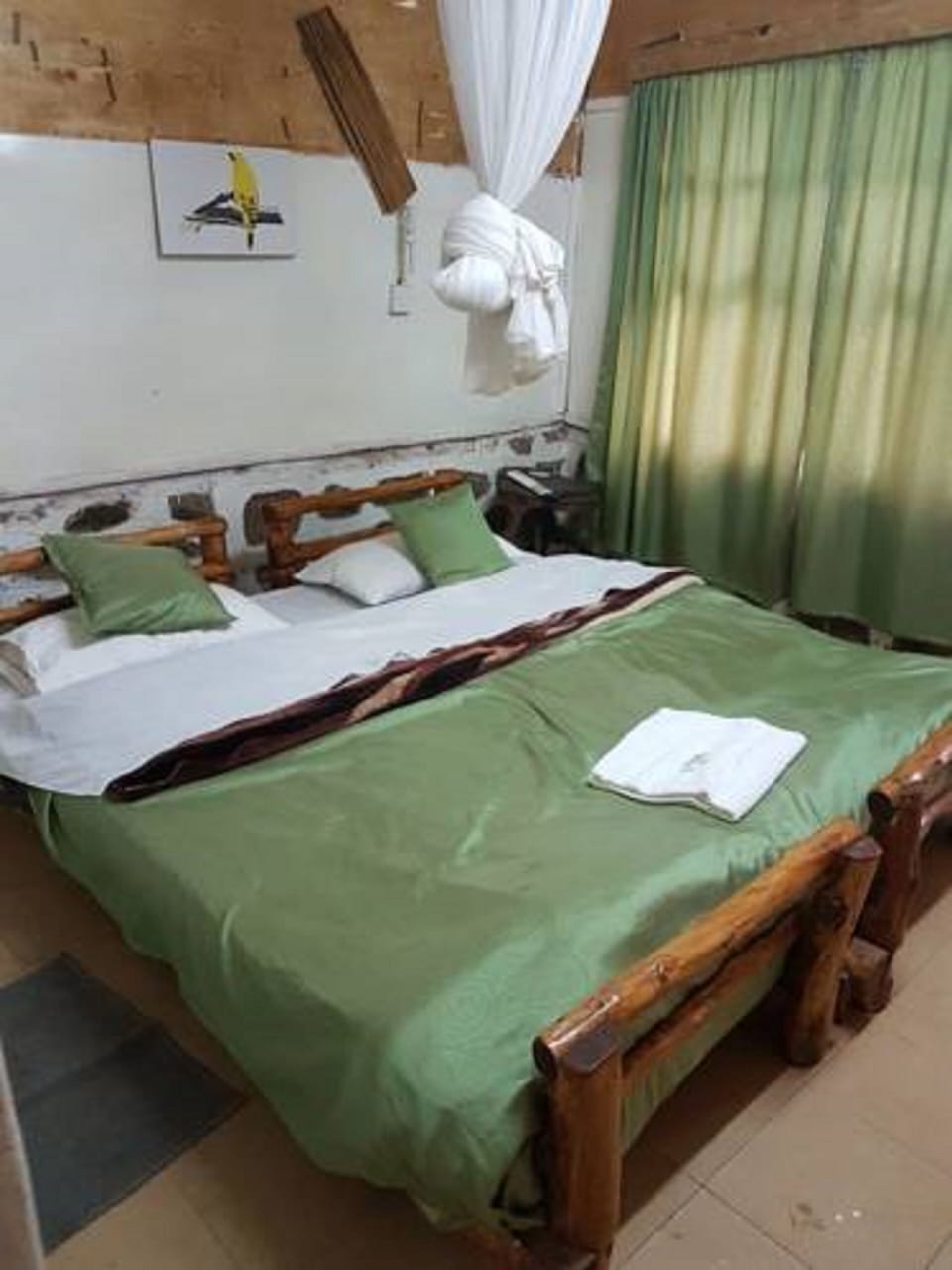 Double Room | Desk, iron/ironing board, bed sheets