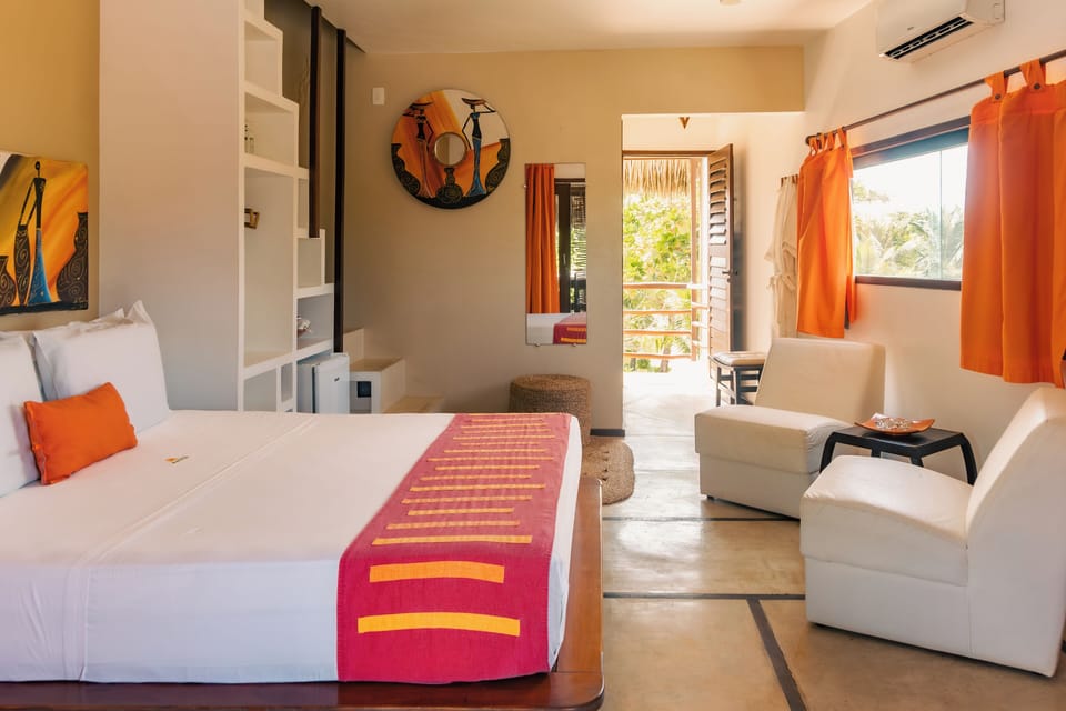Suite Master | Minibar, in-room safe, blackout drapes, free WiFi