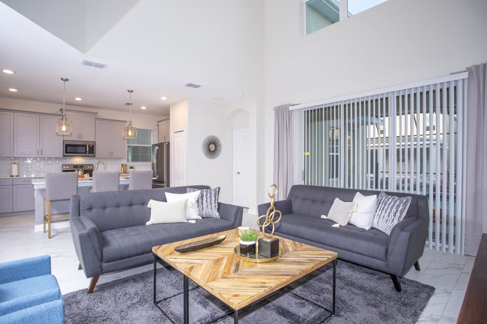House, 5 Bedrooms | Living area | 60-inch Smart TV with cable channels, TV, Netflix