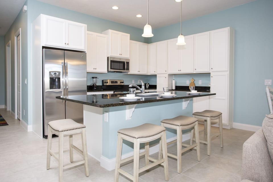Townhome, 4 Bedrooms | In-room dining