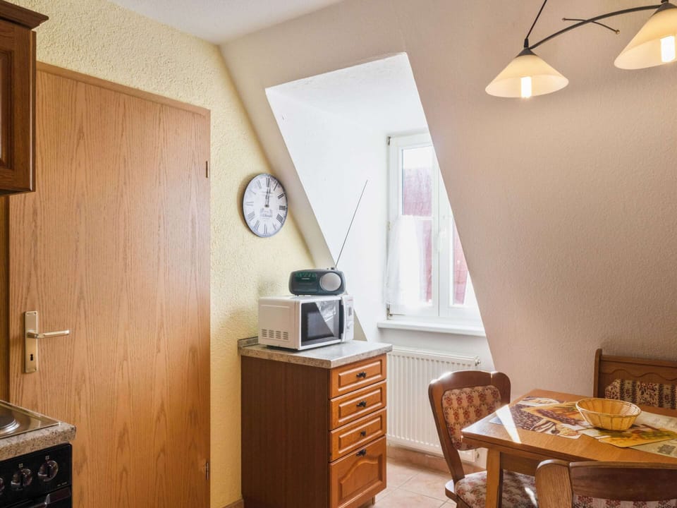 Apartment | Private kitchen | Stovetop, dishwasher