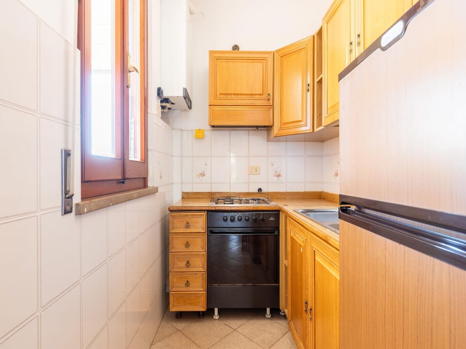 Apartment | Private kitchen | Electric kettle, highchair