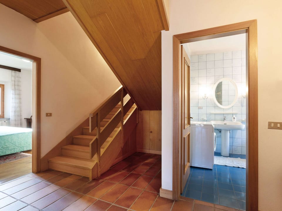 House | Bathroom