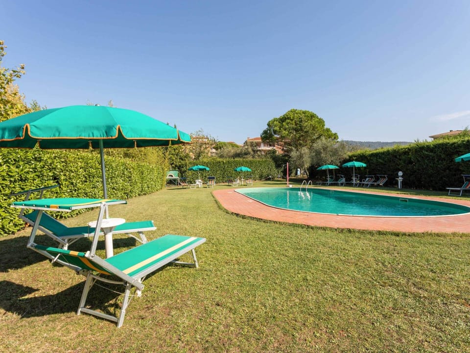 Apartment | Pool | Outdoor pool