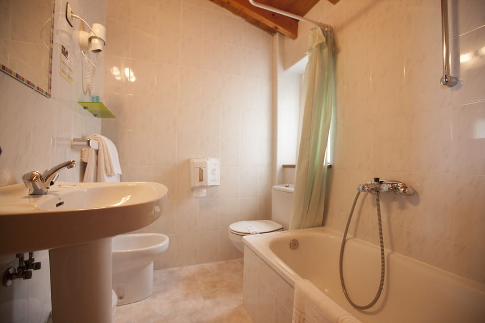 Triple Room | In-room safe, individually decorated, individually furnished, desk