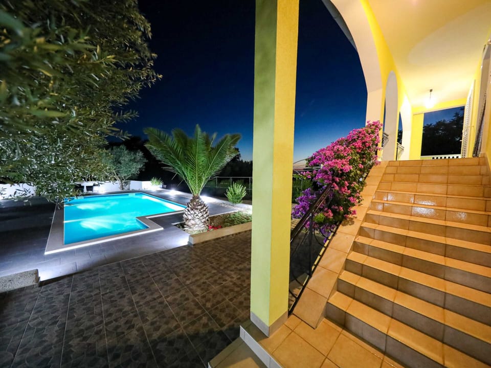 House | Pool | Indoor pool, outdoor pool