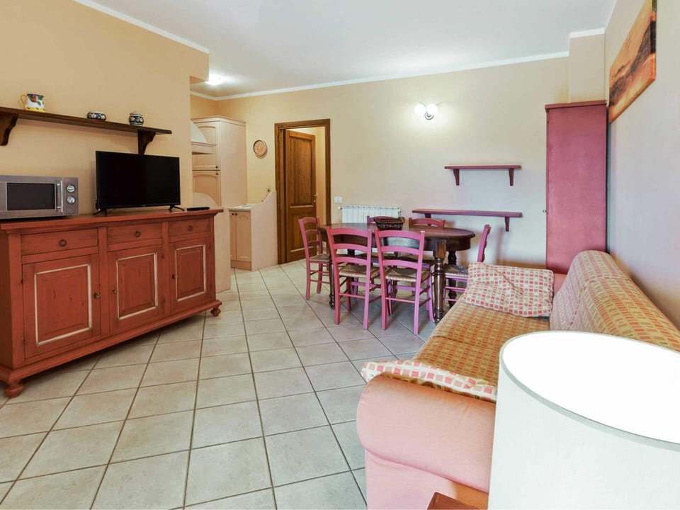 Apartment | Dining