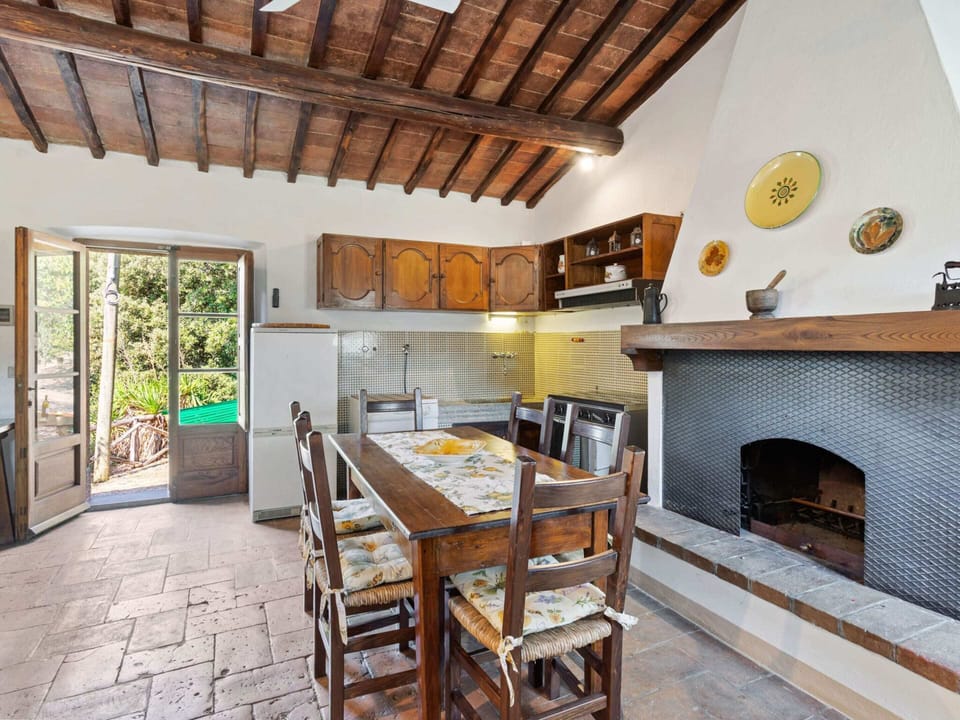 House | Dining