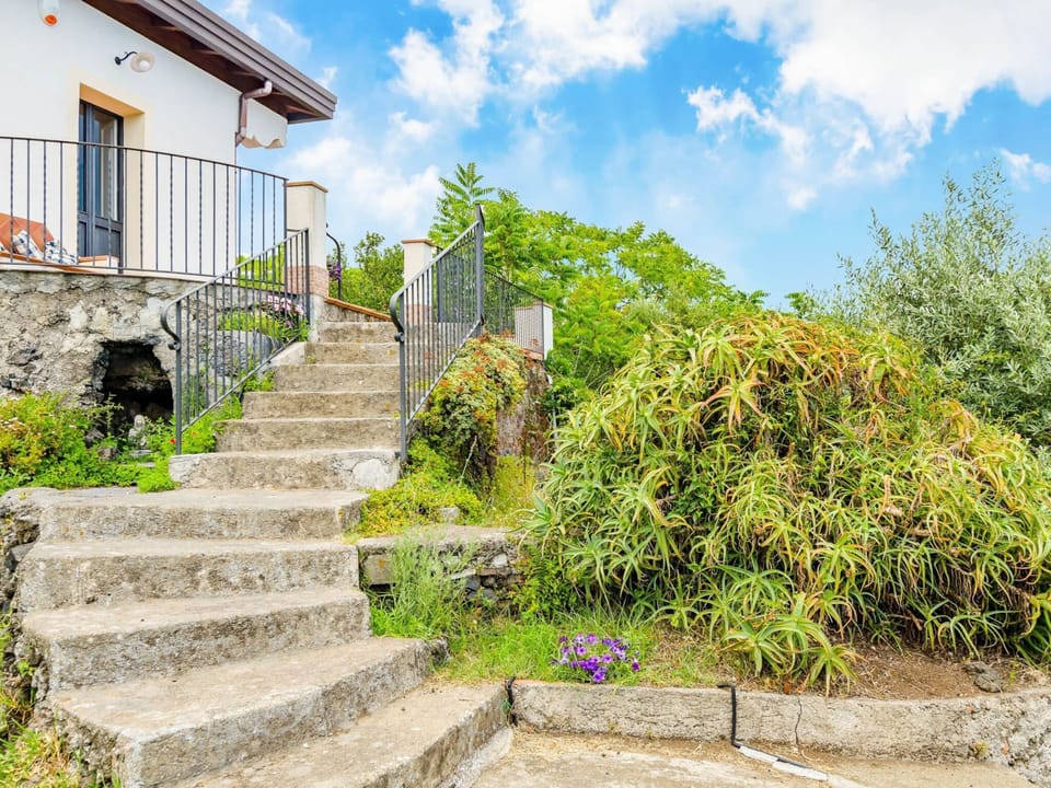 Villa | Exterior