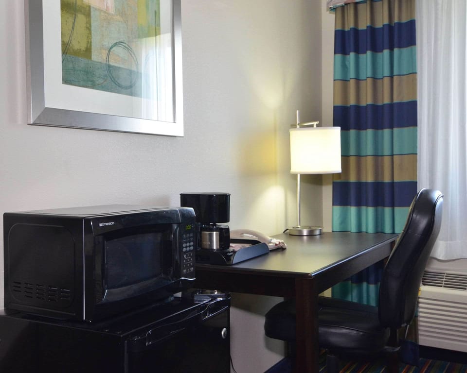 Iron/ironing board, free cribs/infant beds, rollaway beds, free WiFi